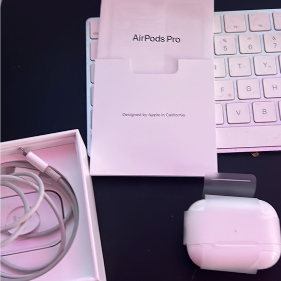AirPods Pro’s 2nd generation - Picture 3 of 6